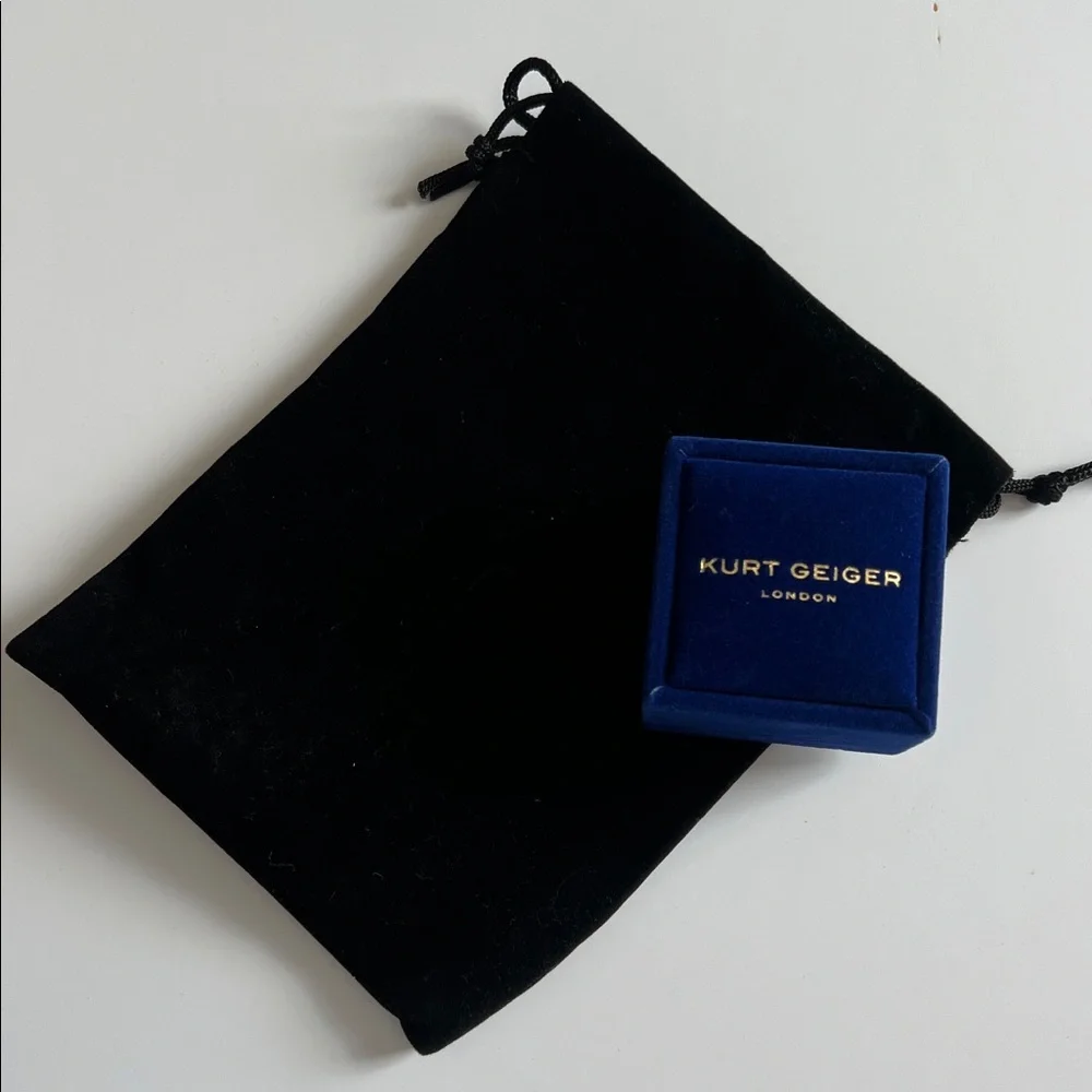 NIB Kurt Geiger London Rainbow Crystal Heart Cocktail Ring – Gold Tone/Pink - Picture 10 of 12